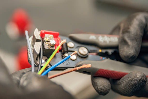 Best Local Electrician Companies  in Aberdeen, SD